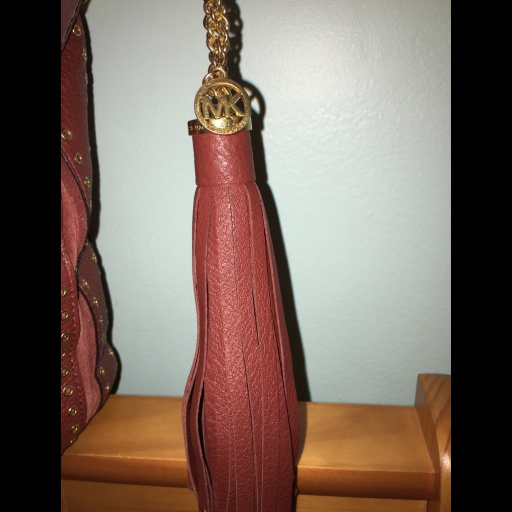 ⭐️⭐️⭐️3X HP⭐️ ⭐️⭐️ 💯 Authentic Michael Kors Brooklyn Grommet Feed Bag - Picture 6 of 16